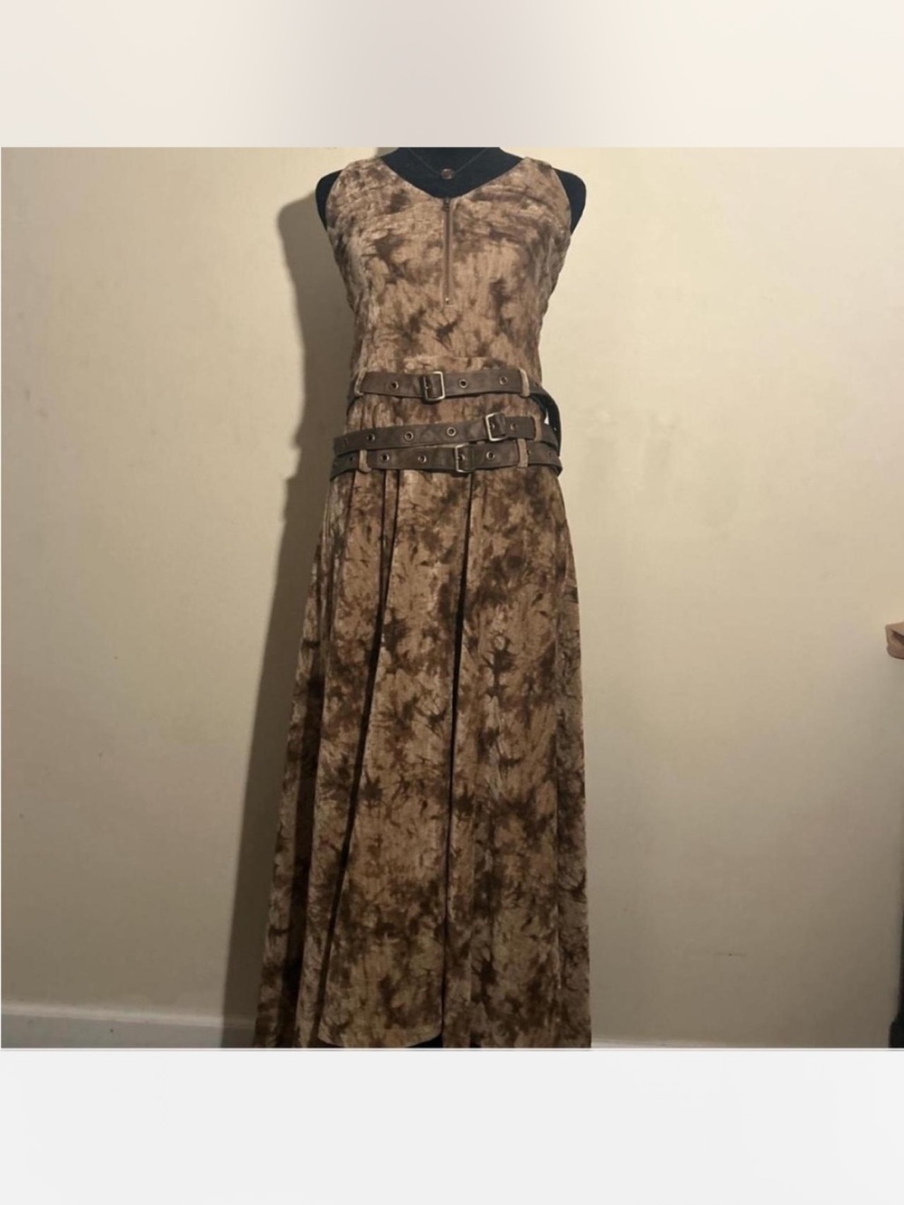 Brown grunge style velvet maxi dress with belt